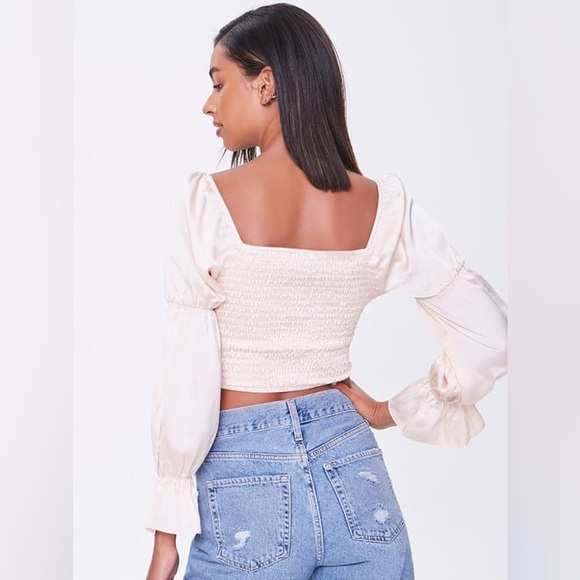 Size Small NWT Beige Champagne Peasant Long Sleeve Woven Crop top Forever 21 - Picture 3 of 9